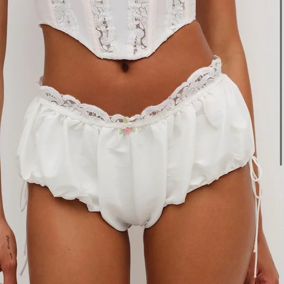 For Love and Lemons x Victoria’s Secret | Isabella Bloomer Shorts - Picture 3 of 11